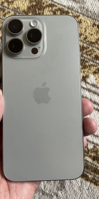 Iphone 15 pro max продается отличное состояние