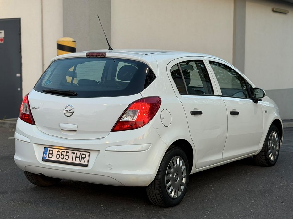 Opel astra D an fabricatei 2013