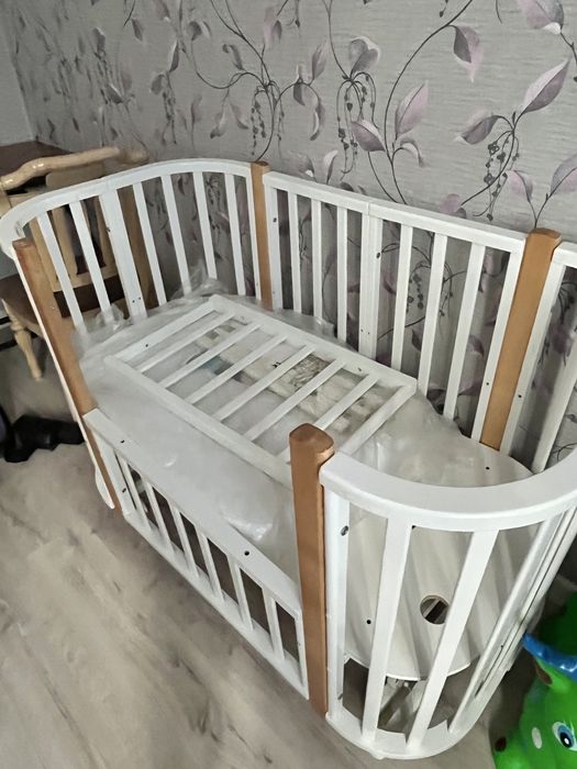 Продам детскую кроватку