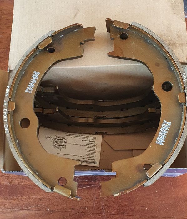 Колодки  от ручника каптива  подходит на1, 2,3,4 новые