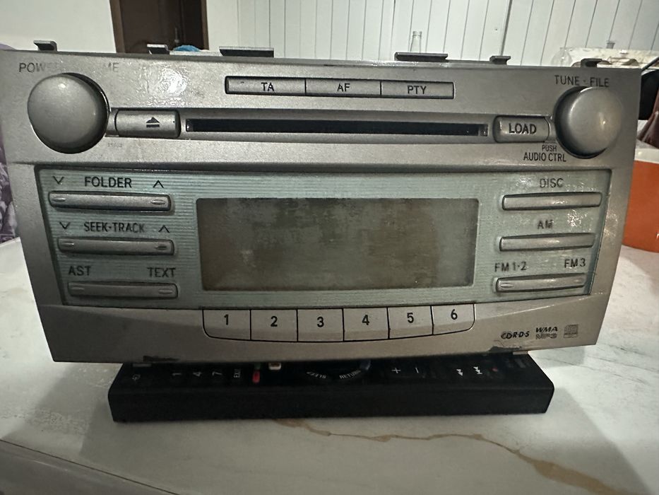 Автомагнитолла в хорошем состояний цена договорная