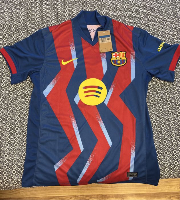 4 Екип Барселона