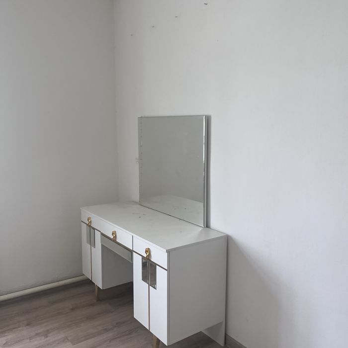 Спальный  стенка сатылады