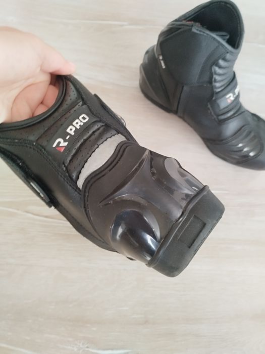 Мото екип с гащеризон, яке със сваляща подплата и обувки