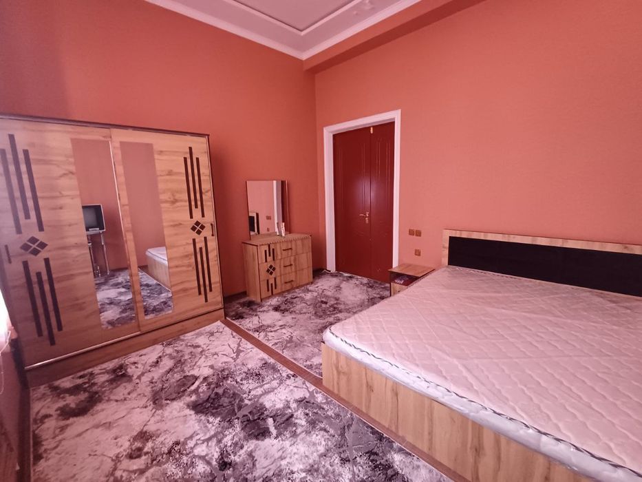 Продается СВОЙ просторный 3-этажный дом рядом с Ботаническим садом!