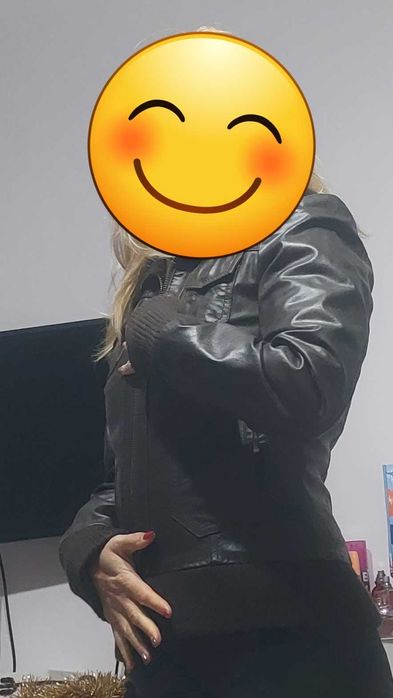 Only естествена кожа, черно Л, кафяво С размер.Всяко по 15 лв.