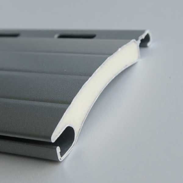 Rulouri exterioare din aluminiu si Plase anti-insecte (tantari)