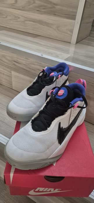 Adidasi Nike copii