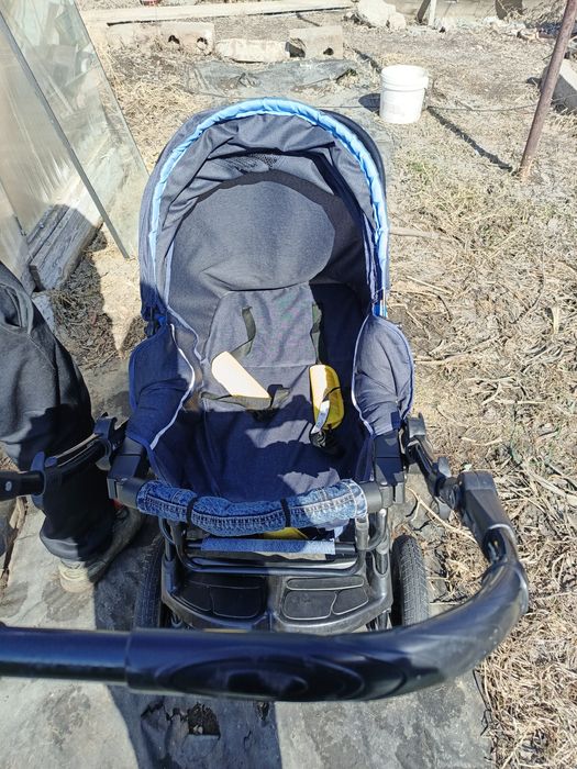 Продам коляску..