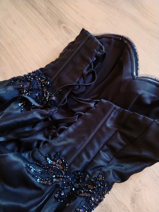 Бална тъмно синя рокля