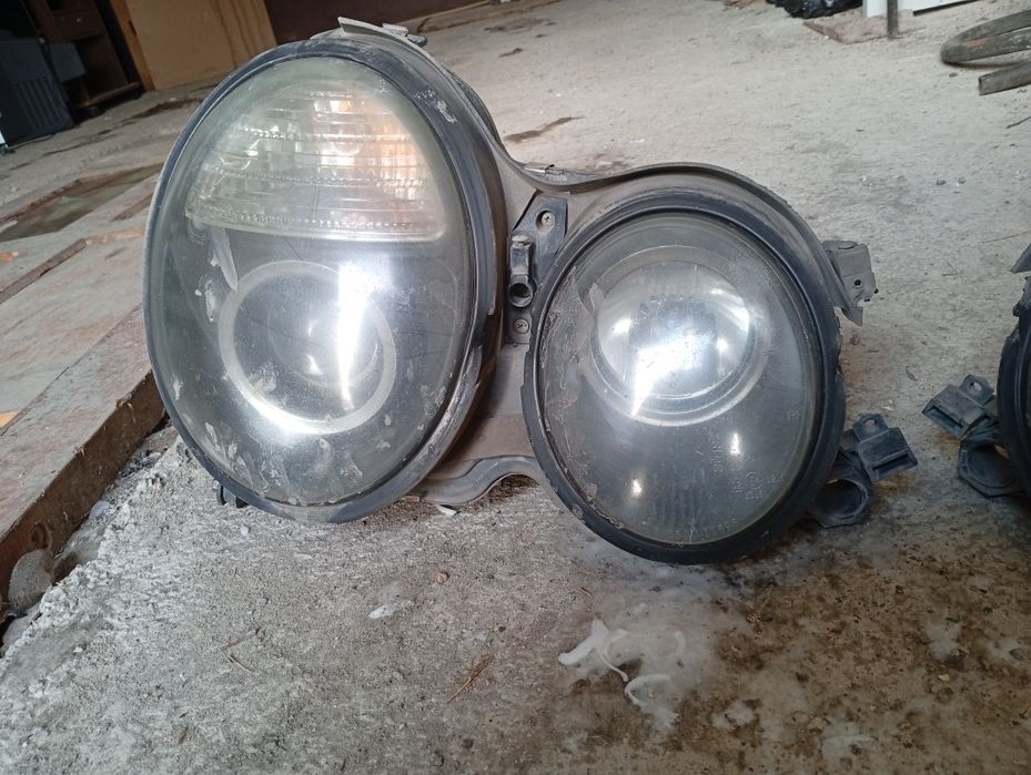 Фары от Мерседес W210 рейстаил.