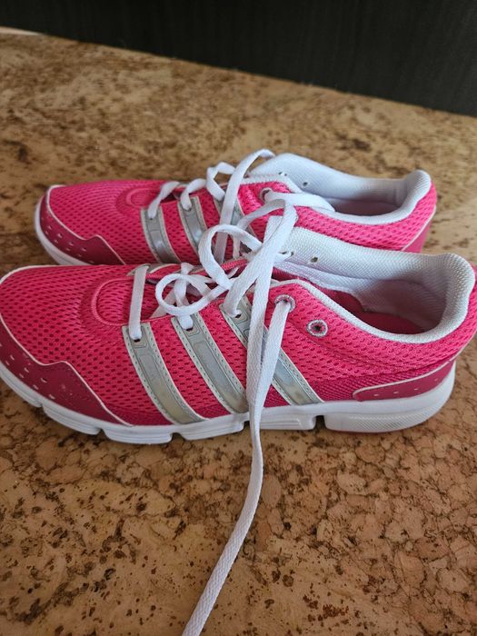 Adidias, маратонки