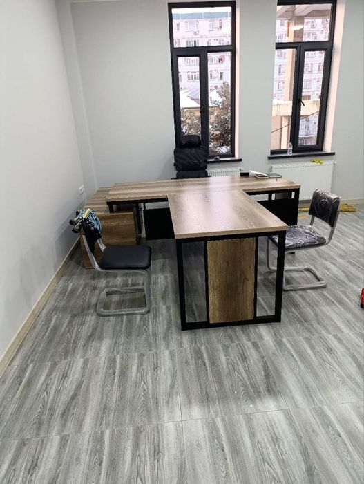 Стол в стиле лофт