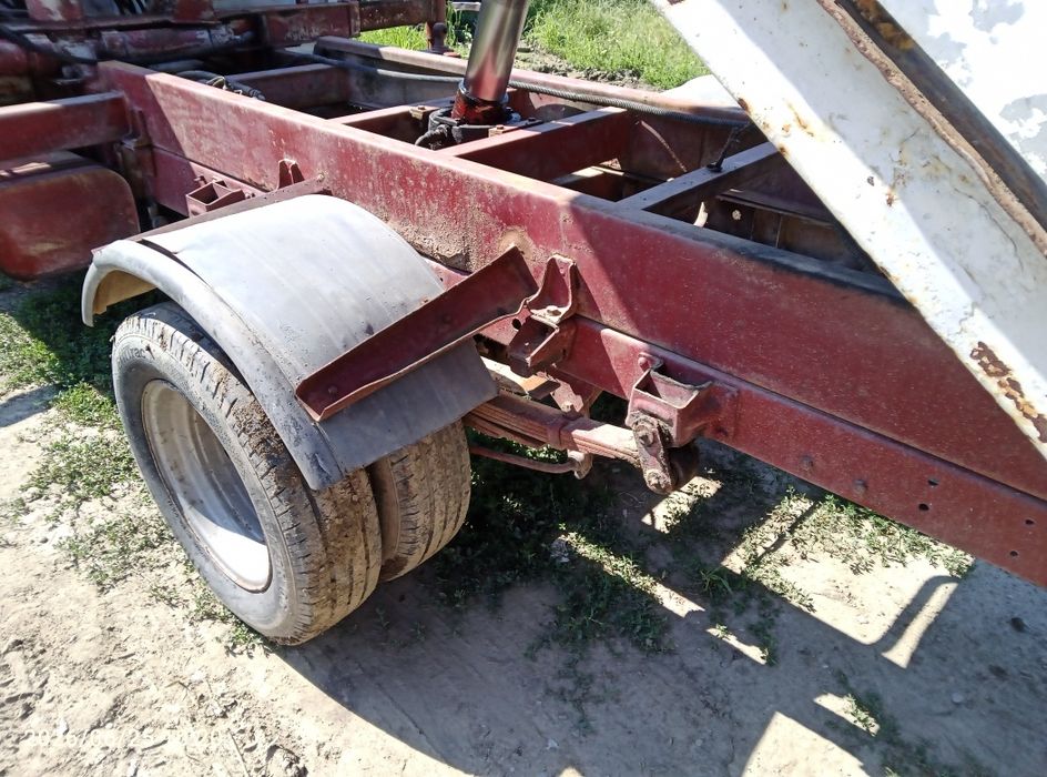 Iveco 35-8 basculabil + macara