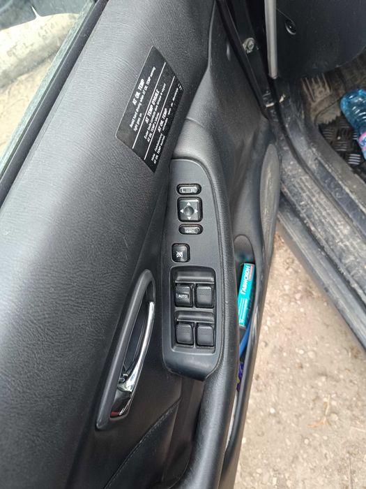 Subaru Legacy на Части 2.5-156 к.с