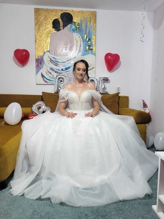 Vand rochie de mireasa