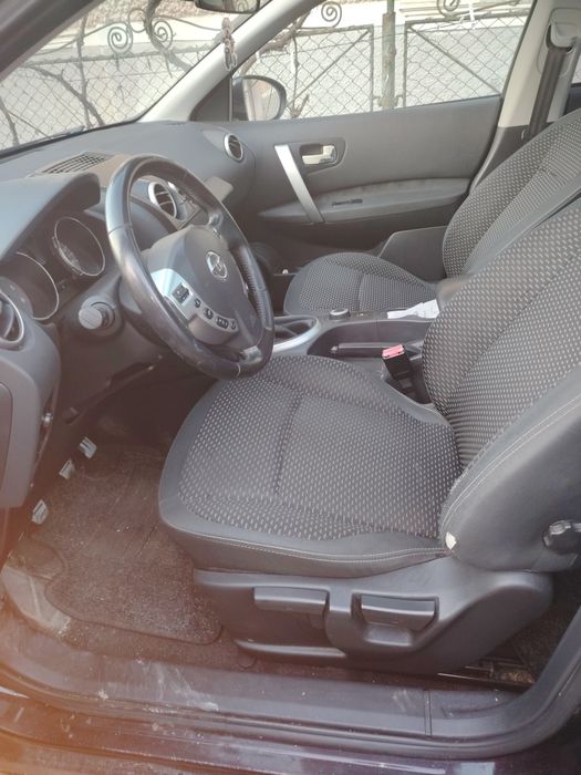 Vând Nissan Qashqai