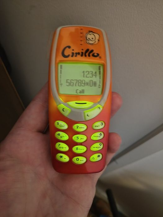 Nokia 3310  (decodat, lifetimer 3:29 , baterie noua)