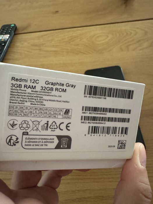 Телефон Redmi 12C плюс протектор