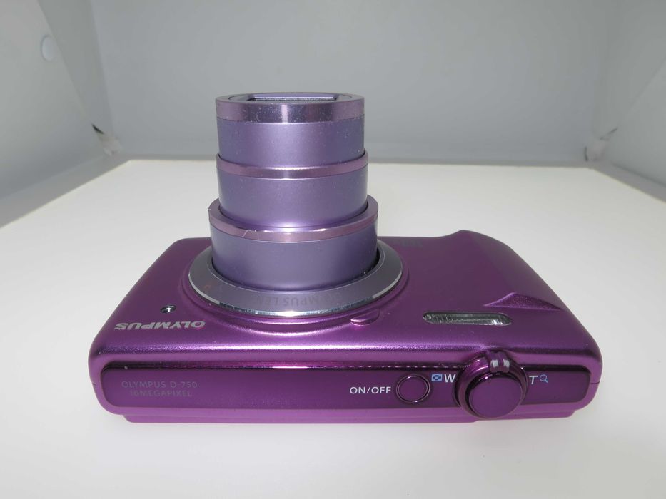 Olympus D750 16MP розов фотоапарат цифрова камера, работи перфектно