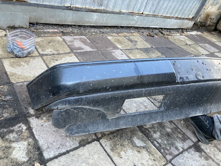 Продам бампер на w 124