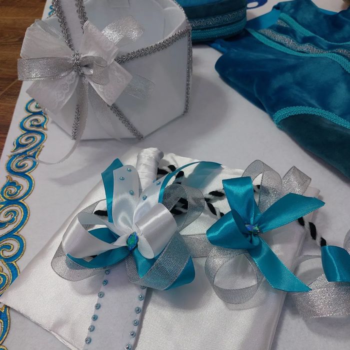 Тұсау кесер, тәй-тәй