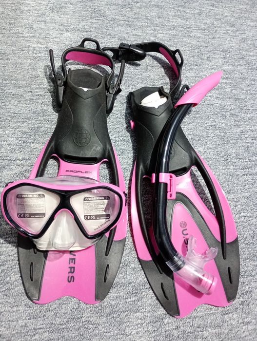 Set de Snorkel U.S Divers , masca, Snorkel , Labe de înot roz cu negru