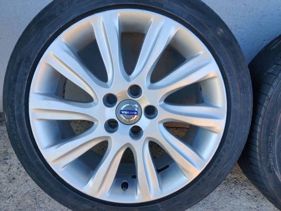 Jante MANNAN 17" Volvo V40 S40 V50 S60 V60 S80 V70 C30 C70 - 31381857 / 31400742
