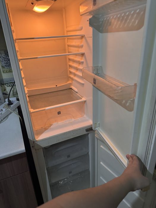 Холодильник Samsung б/у