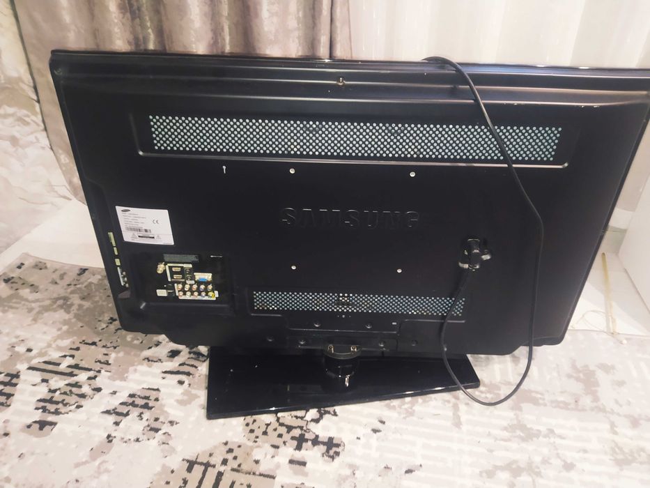 Телевизор на запчасти