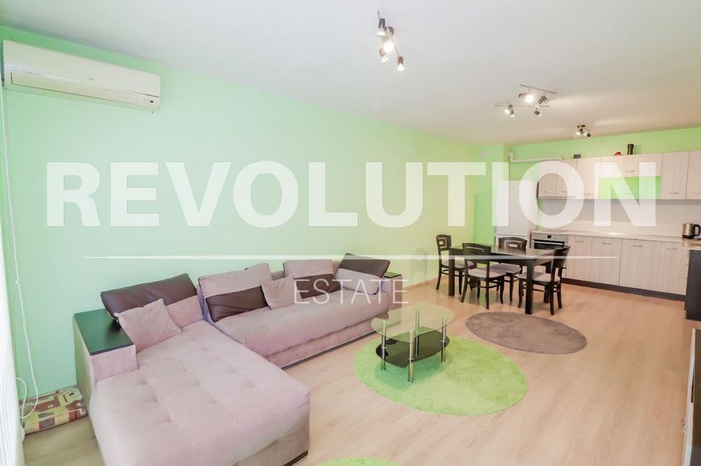 Дава се под наем Тристаен апартамент в Варна, Левски - 105 кв.м за 648.21 € - Снимка #1