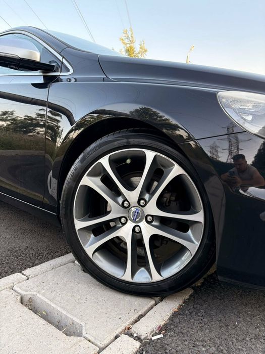 Volvo V40 D2 R-Design 1.6 Diesel