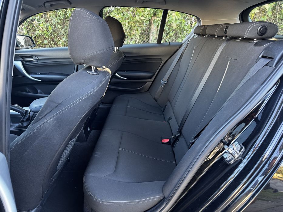 Bmw 118d~Far bixenon~Navigatie mare~Impecabil