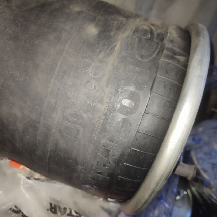 Авто подушка на полу прицеп 940