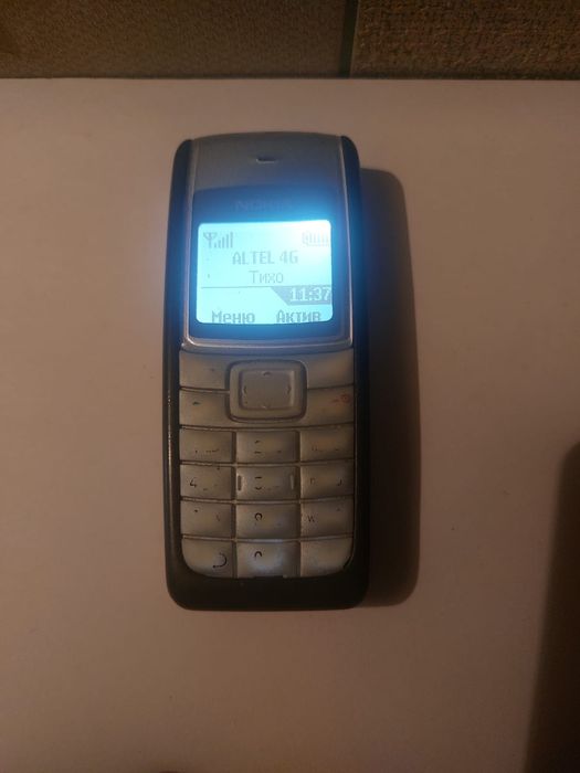 Нокиа  1112 простушка