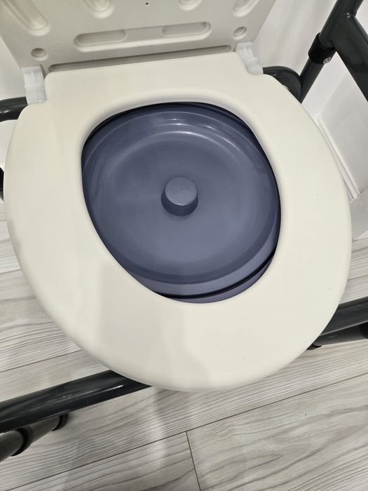 Кресло инвалидное с санитарным оснащением Ortonica