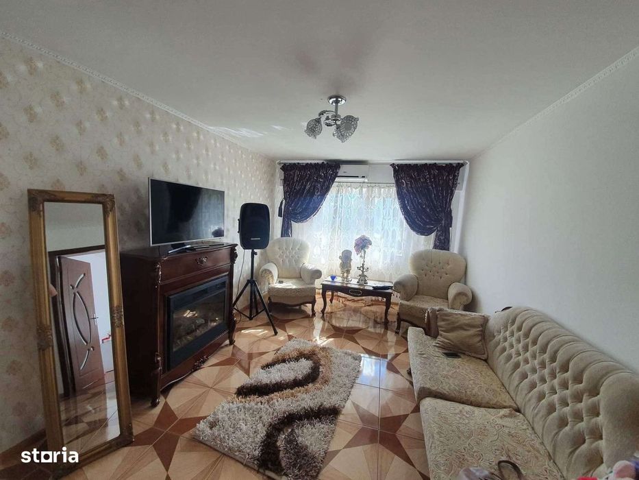 Apartament 4 camere renovat Piata Mare