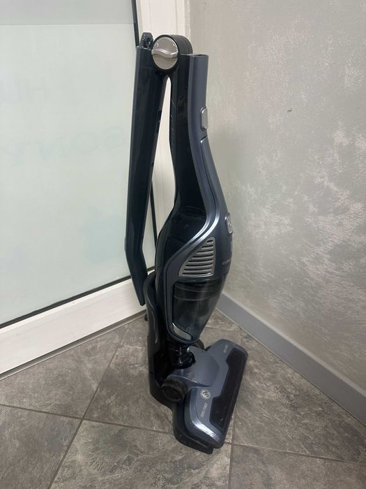 Вертикална прахосмукачка Grundig