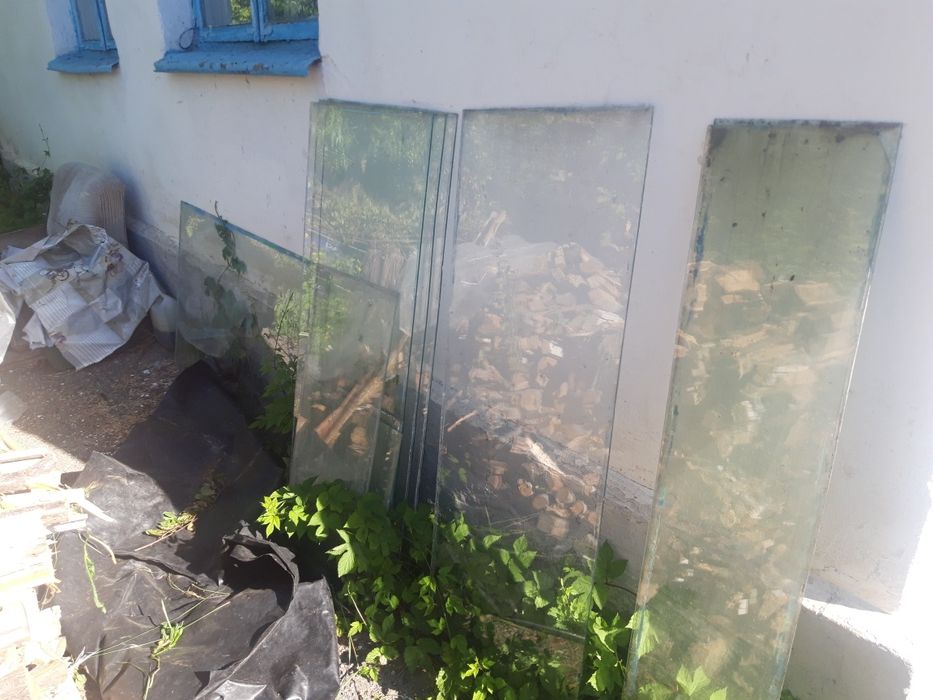 Продам стекло разных размеров