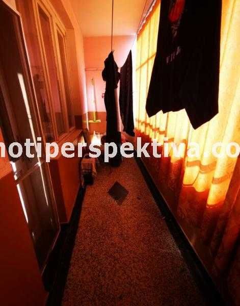 Продава се Тристаен апартамент в Пловдив, Кючук Париж - 136 кв.м за 1236 €/кв.м - Снимка #8