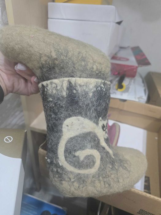 Продам детскую обувь