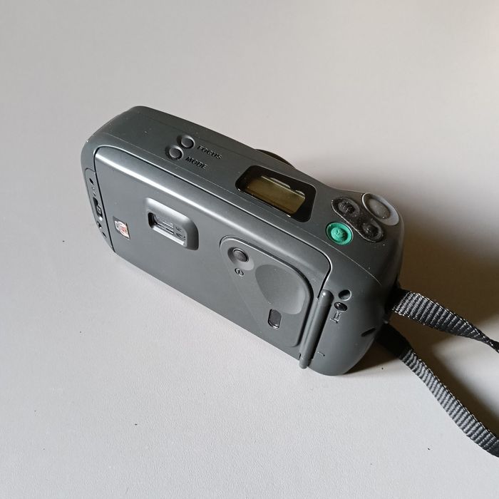 Pentax Zoom 105 R, Canon Prima Caption, Pentax Zoom90 WR, aparate 35mm