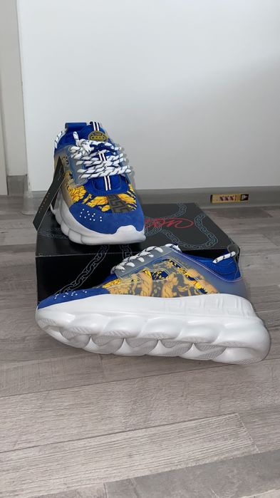 Adidasi Versace 2022