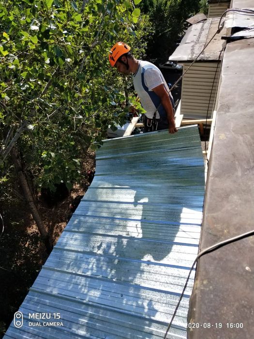 Ремонт кровли балконных козырьков