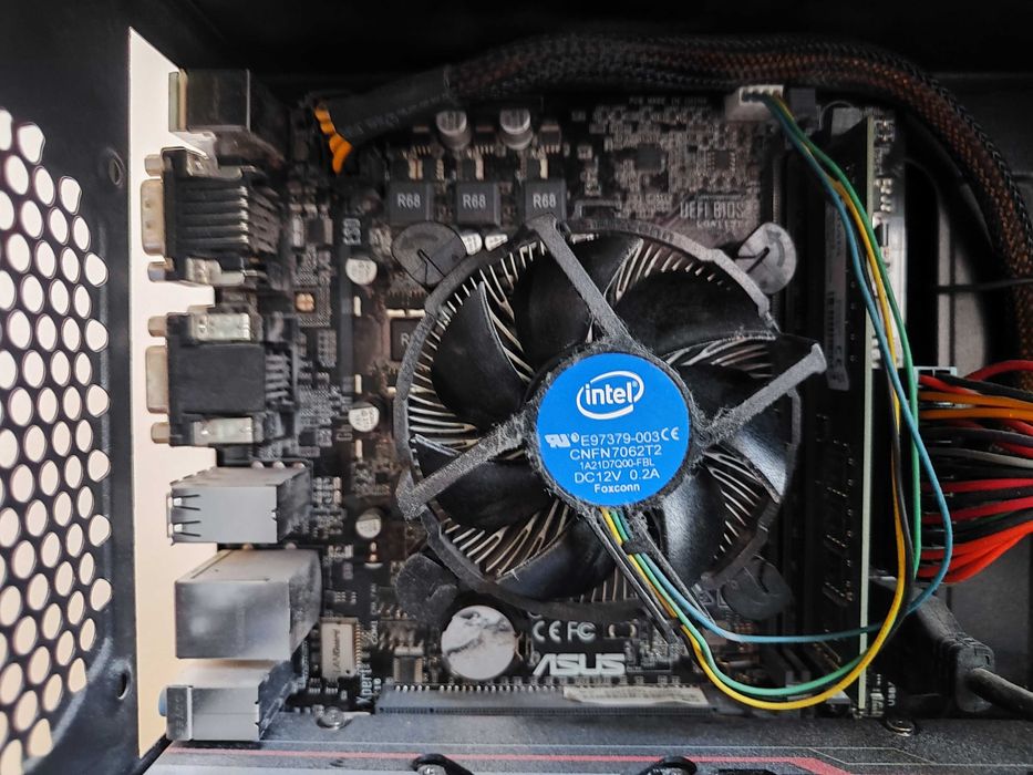 Десктоп компютър