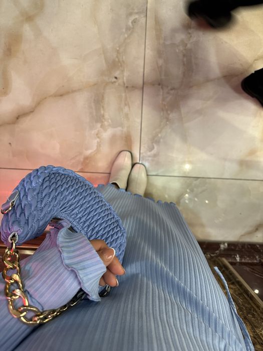 Көйлек сатылады сумкасымен бірге