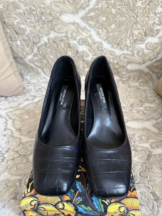 Продаются туфли в хорошем состоянии.