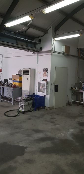 Хале-автобояджийски сервиз