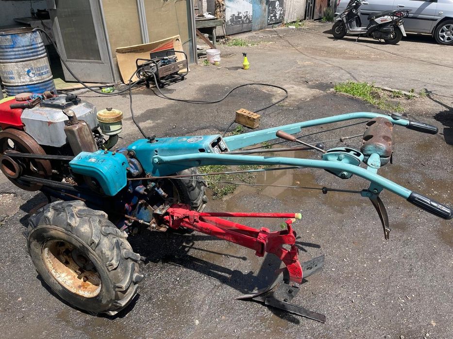 Пррдаеься мотоблок