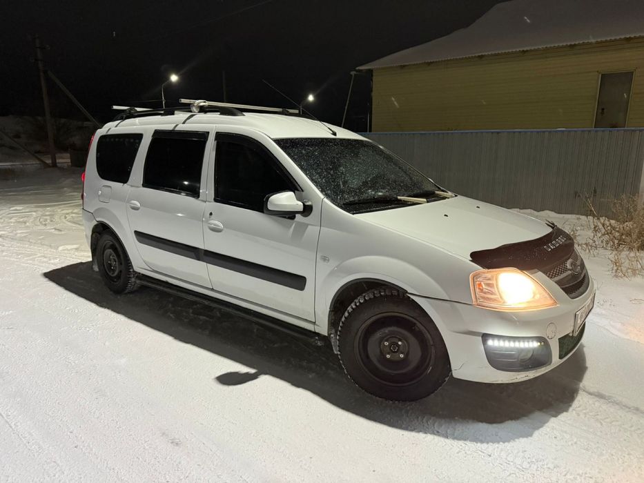 Продам машину LADA LARGUS 2014